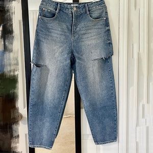 Comfy loose fit baggy Jeans from Urban Outfitters